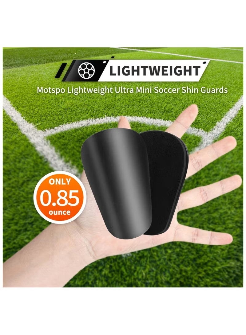 4 قطع من واقيات الساق الصغيرة جدًا لكرة القدم للأطفال الصغار والشباب والكبار، واقيات ساق صغيرة للغاية لكرة القدم، وسادات ساق صغيرة جدًا وخفيفة ومريحة (أسود/أبيض) مقاس صغير - Image 4